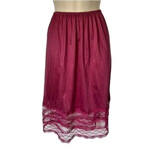 SUPERBRITE by Bradley Berry Color Vintage Half Slip Union Made Medium